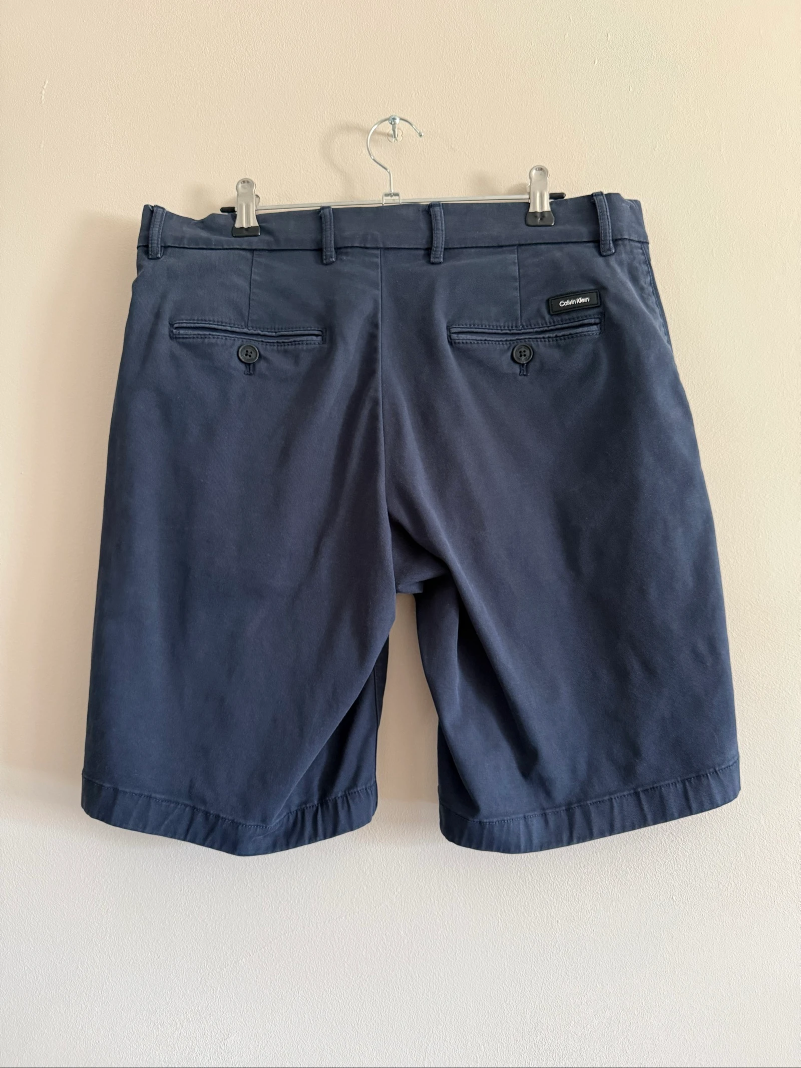 Short Chino homme Calvin Klein élégant - Slim Fit - W31 - état impeccable – photo 2